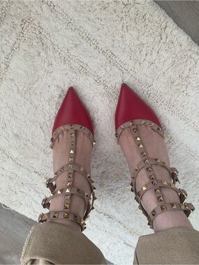 Valentino Rockstud Pointed heels in Pink and Nude Straps